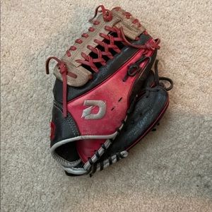 DeMarini baseball glove
